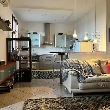 La Maisonette In Motor Valley 公寓 *